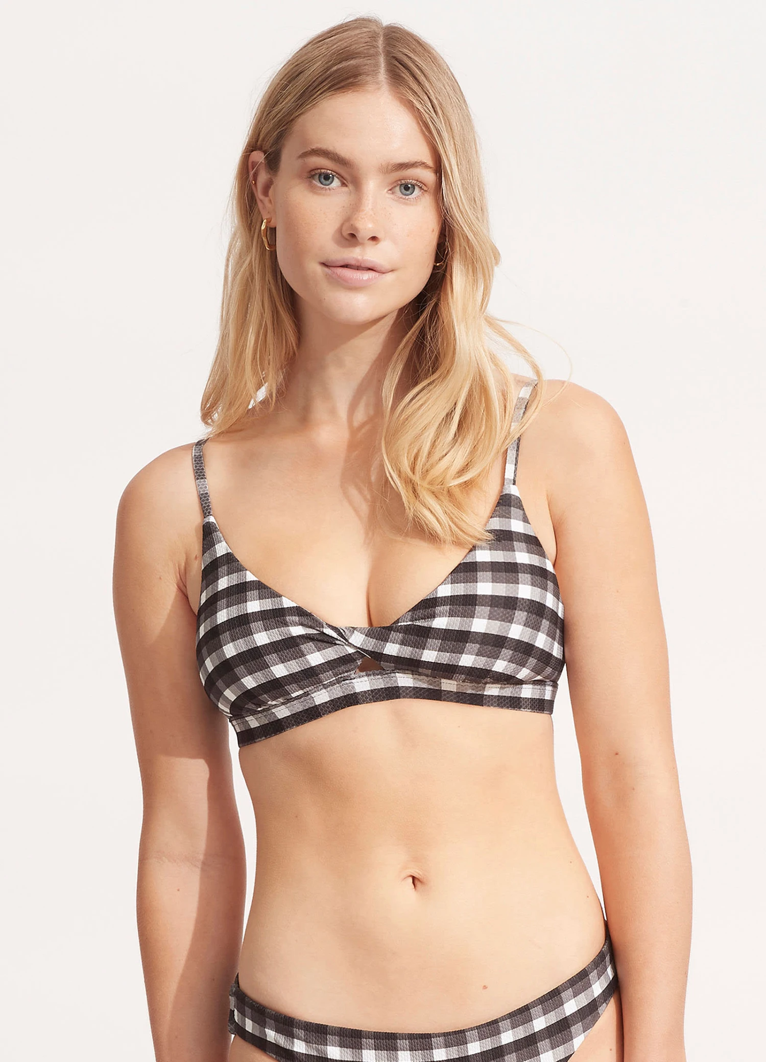 Portofino Twist Front Bralette - Black 3 Portofino Twist Front Bralette - Black