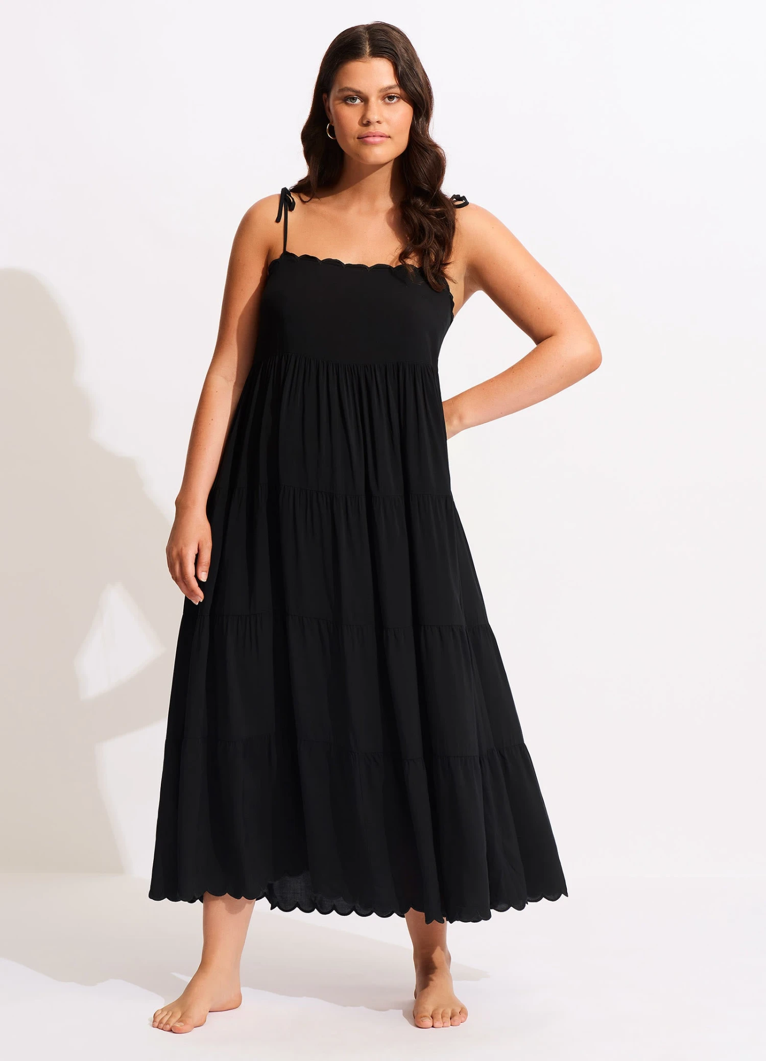 Gia Scallop Midi - Black 3 Gia Scallop Midi - Black