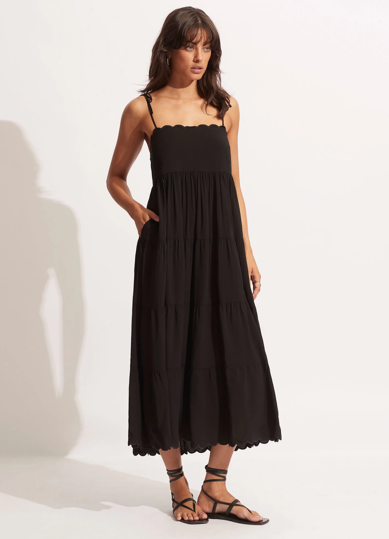 Gia Scallop Midi - Black 5 Gia Scallop Midi - Black - Image 3
