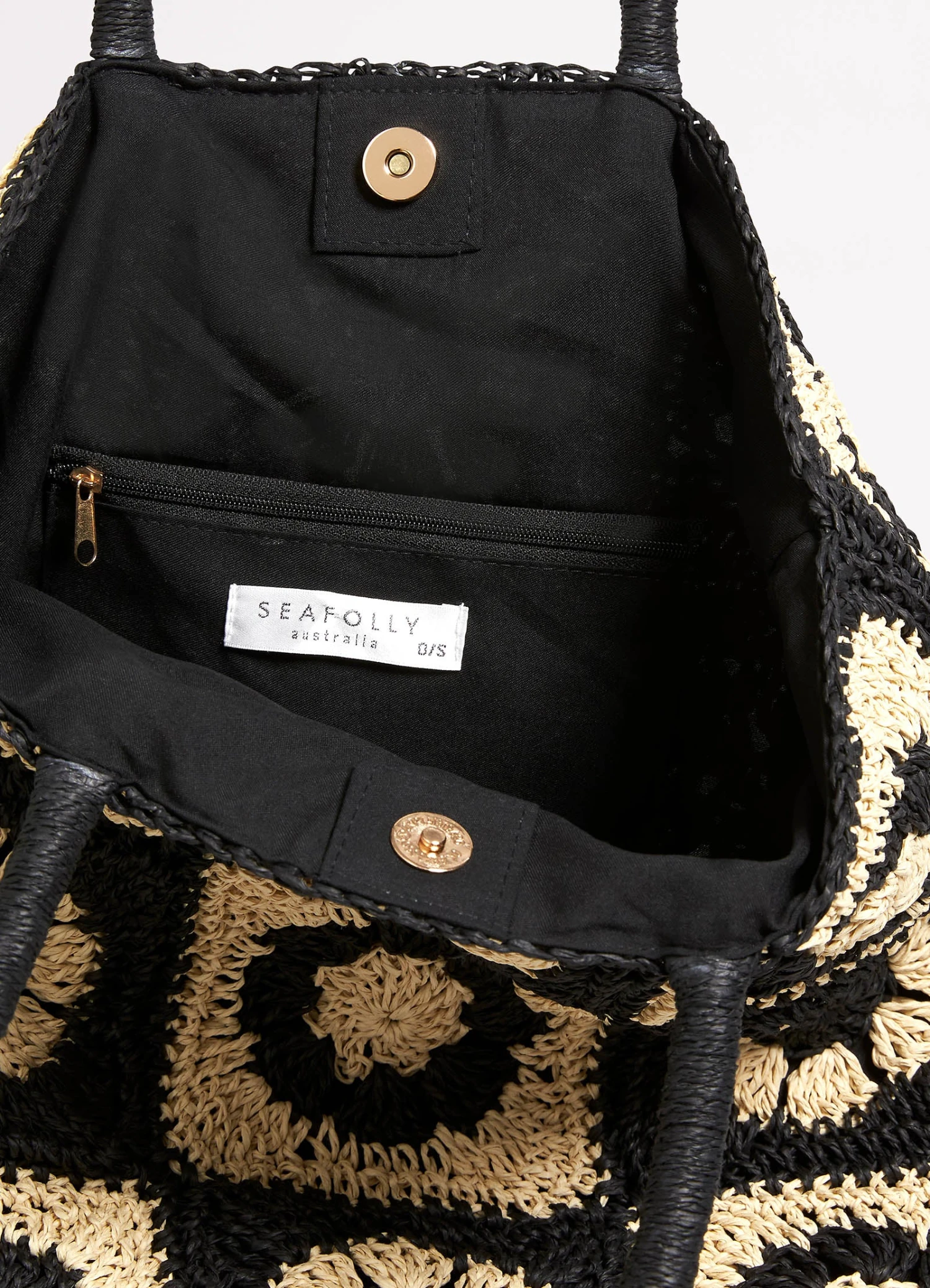 Crochet Tote - Black/Natural 6 Crochet Tote - Black/Natural - Image 4